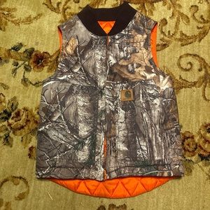 Carhartt reversible xs (6) kids vest